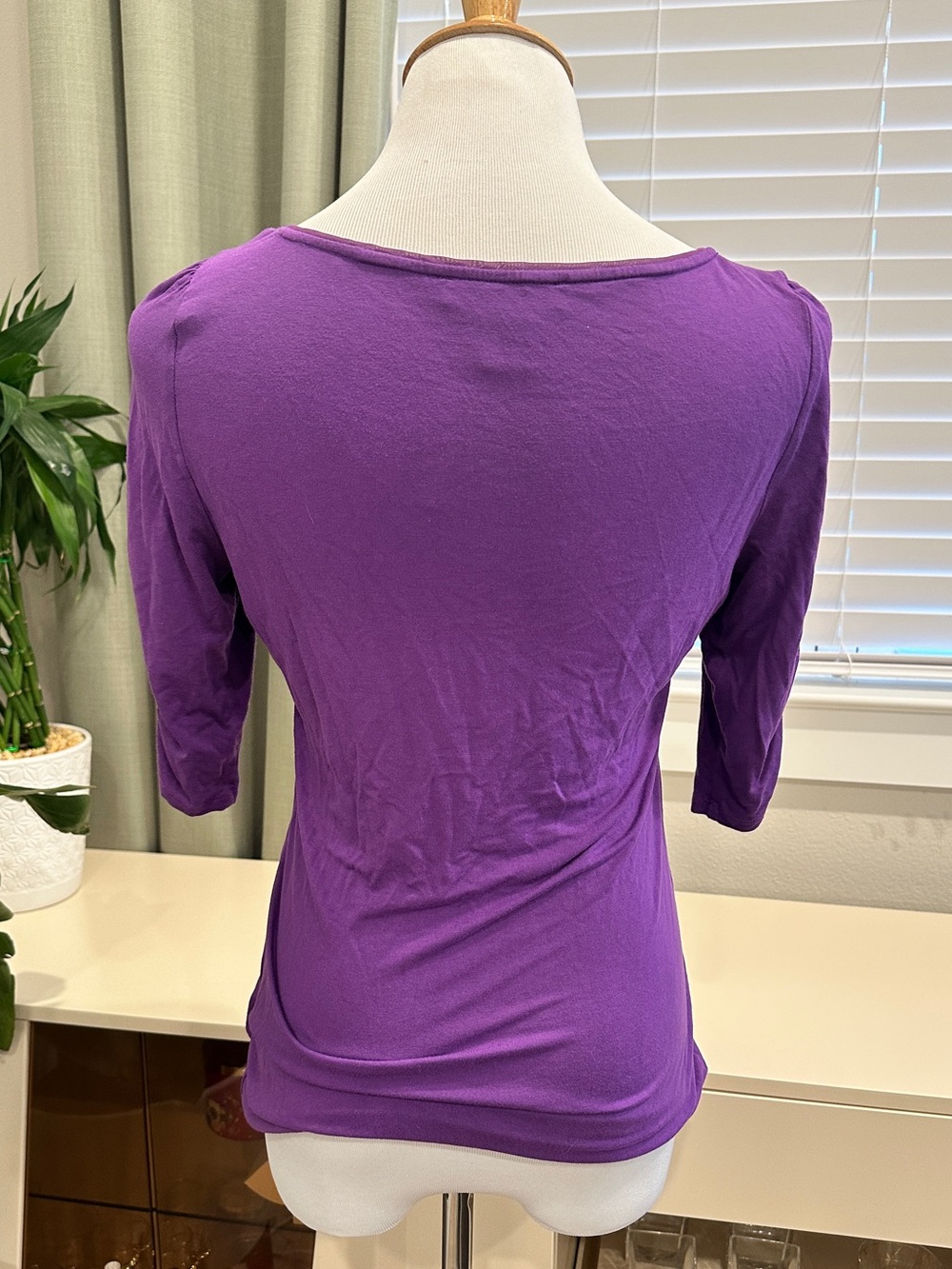 White House Black Market Purple V-Neck Puff Sleeve Top - Picture 8 of 8